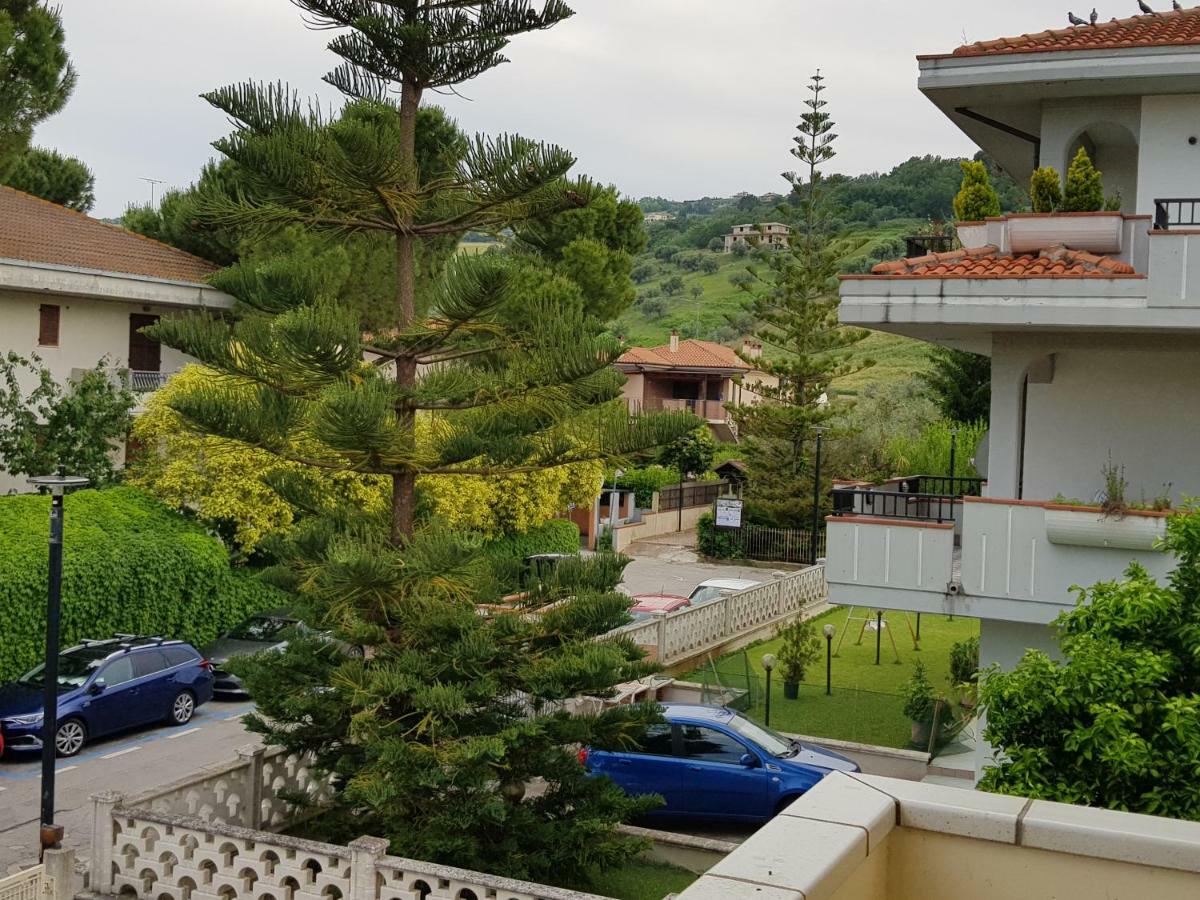 Casa Ilona Apartment Pineto Luaran gambar